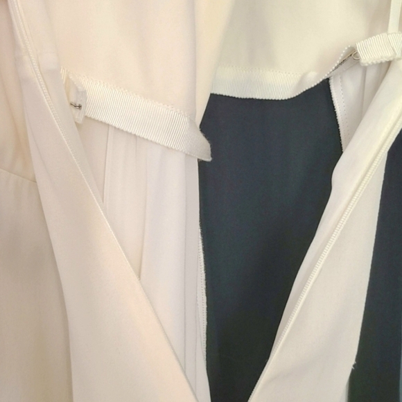 Valentino Two-Tone Ruched Waist Gown, Ivory | Black, Size 6, NWT - Picture 13 of 16